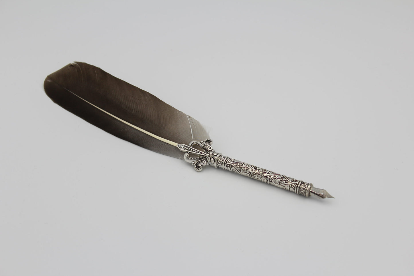 Fjäderpenna antiksilver, med sex stift