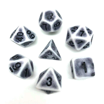 Singed Series - RPG-set med 7 tärningar